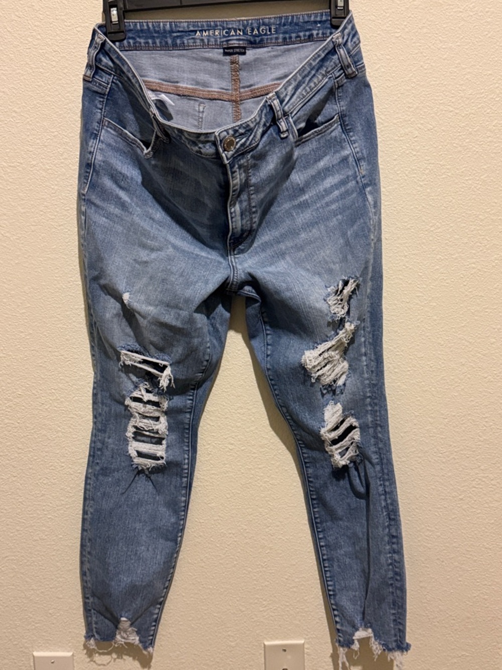 American Eagle Outfitters Light Blue Distressed Boyfriend Jeans